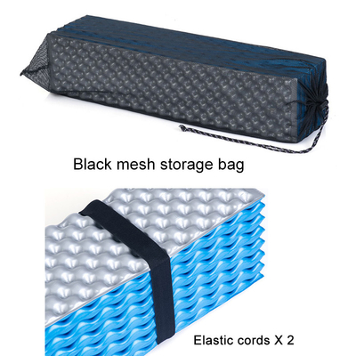 Envío rápido Logotipo personalizado portátil de espuma flexible impermeable almohadilla duradera para dormir con cubierta de aluminio alfombras de campamento
