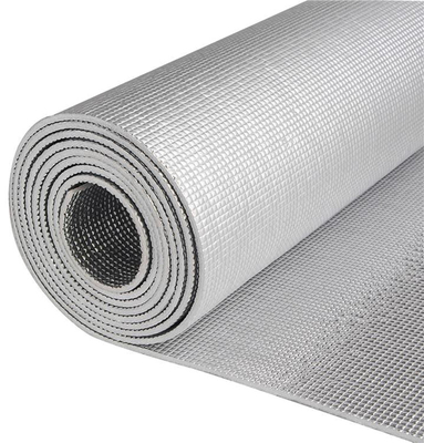 Espuma de PE de alta densidad con papel de aluminio reflectante en el lado aislante bajo alfombras laminado o vinilo