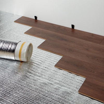 1 mm de espuma de polietileno ampliada de Ldpe reciclada enlazada entre sí 10-15m de espuma de poliolefina acústica de Ixpe