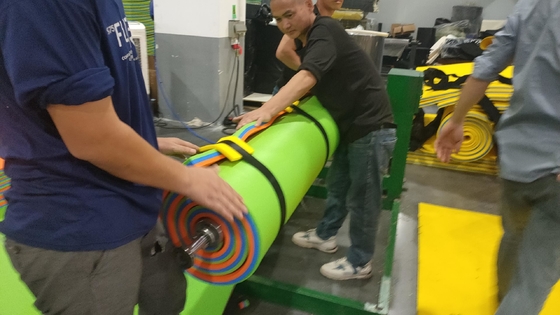 Directamente de la fábrica de agua de flotación de 3 capas espesa XPE espuma de flotación de alfombra piscina lago