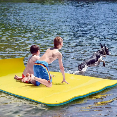 Directamente de la fábrica de agua de flotación de 3 capas espesa XPE espuma de flotación de alfombra piscina lago