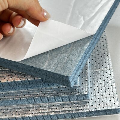 Polyolefinas de celda semi abierta PO espuma acústica con capa de papel de aluminio y respaldo adhesivo Placas de aislamiento de reducción de ruido de primera calidad resistentes al fuego y fáciles de instalar para sistemas de ventilación